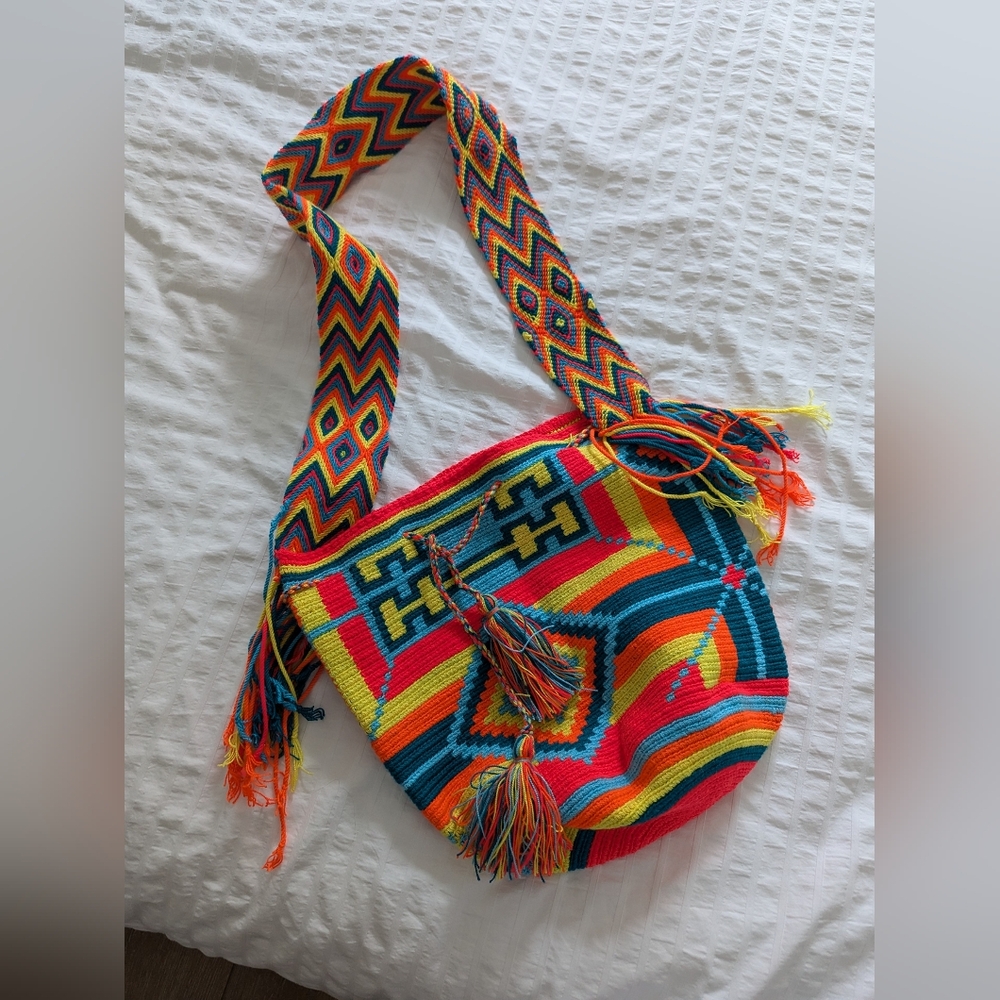 NWT Handmade Wayuu Tribe Purse